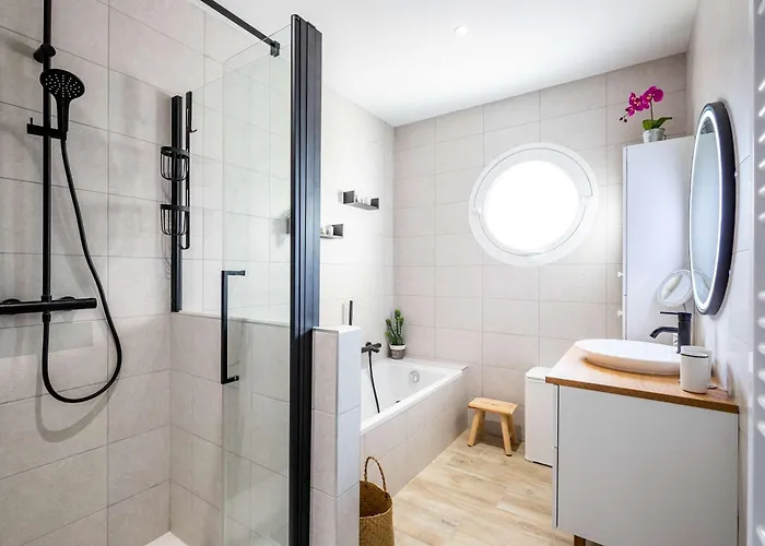 Villa Nerida 500 M De La