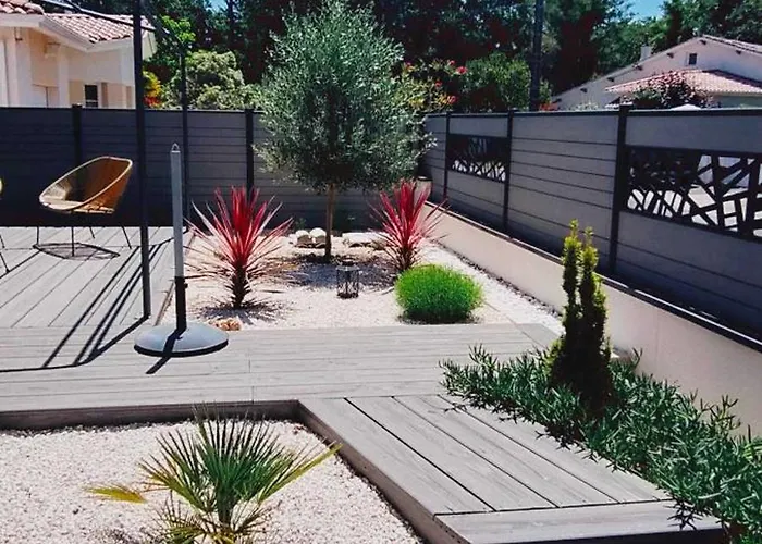 Villa Nerida 500 M De La *